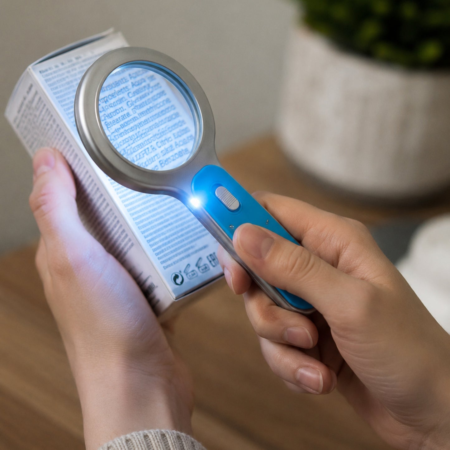 LED Magnifying Glass